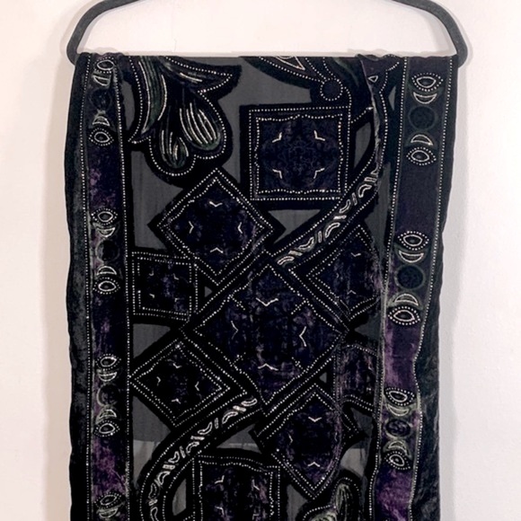 Boho Fringe Metallic Embellishments 18”Wide x 60” Long Felt Black Table Runner - Picture 8 of 13